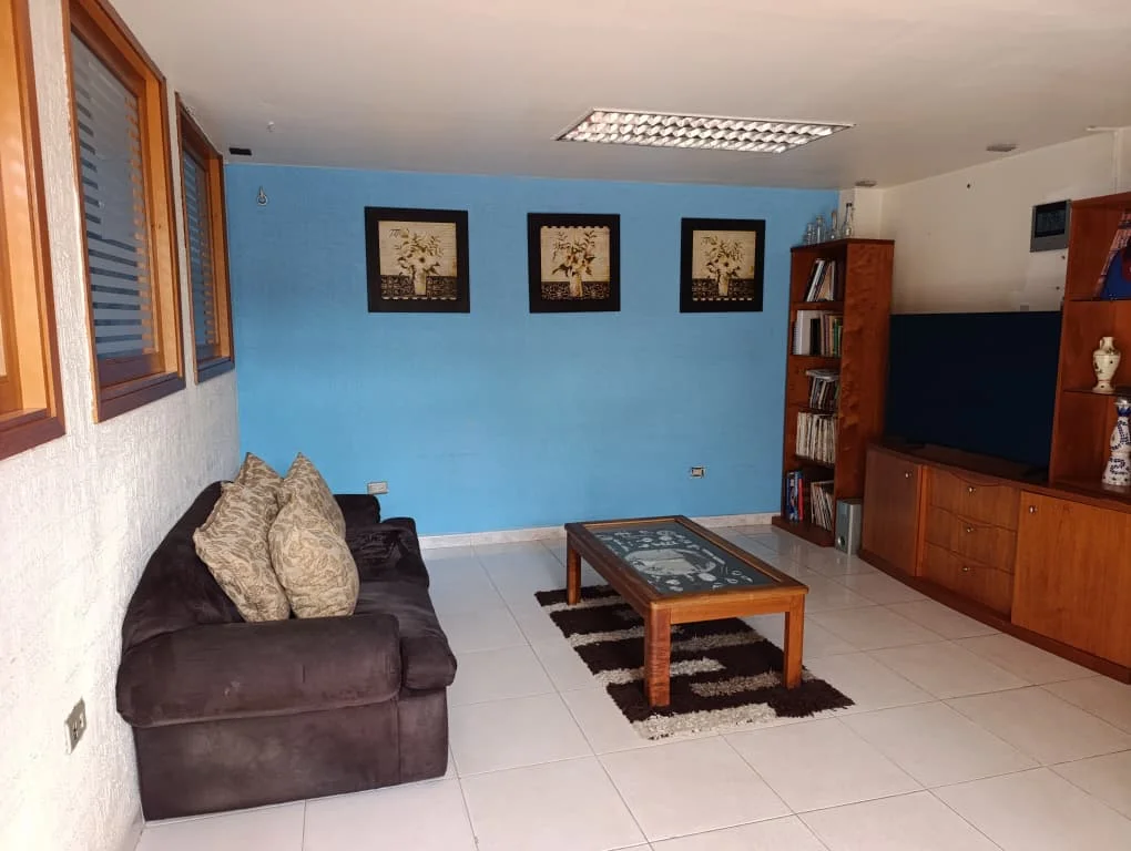 Foto 3 de Casa en Venta Urb El Bosque I de esquina Cumaná 